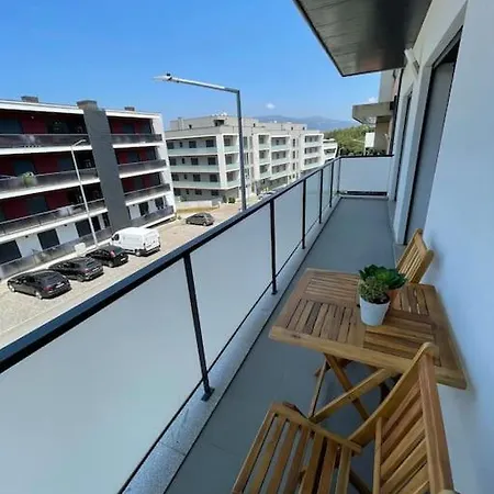 Apartamento Em Zona Calma De *